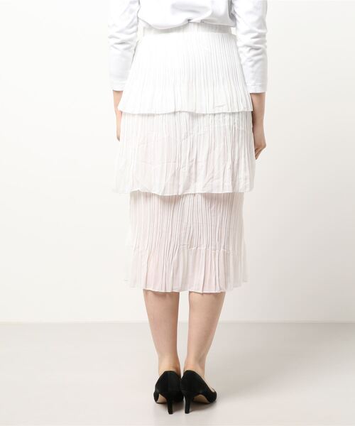muure(ミュール)の「3段フリルティアードスカート(スカート・レディース・ホワイト/ブラック・FREE)」の4枚目の写真