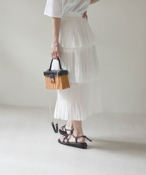 muure(ミュール)の「3段フリルティアードスカート(スカート・レディース・ホワイト/ブラック・FREE)」の12枚目の写真