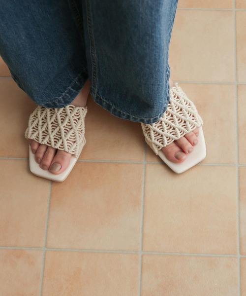 URBAN RESEARCH DOORS（アーバンリサーチドアーズ）の「マクラメフラットサンダル（サンダル・レディース・ブラック/ナチュラル・SMALL/MEDIUM/LARGE）」の5枚目の写真