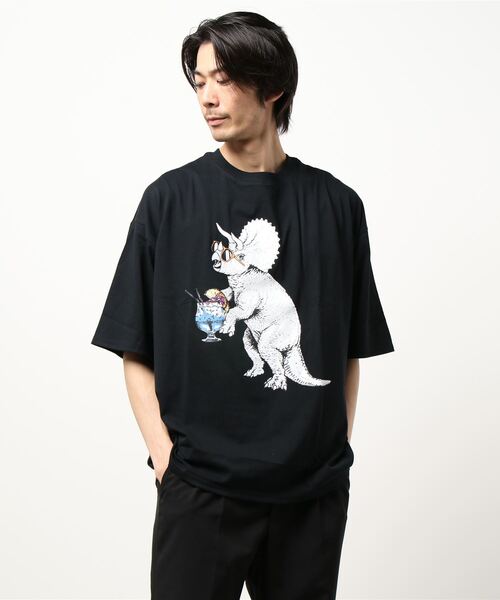 CORISCO（コリスコ）の「CORISCO恐竜プリントBIGTEE(M1)（Tシャツ/カットソー・メンズ・ホワイト/ブラック/ベージュ/ブラウン/ブルー系その他/レンガ・MEDIUM/LARGE/X-LARGE）」の3枚目の写真