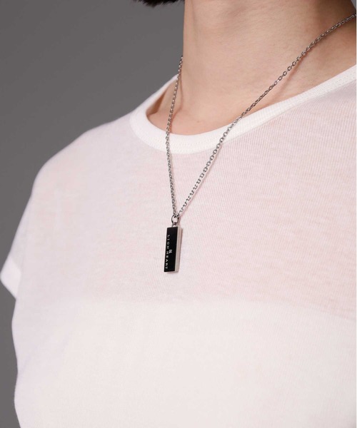 LION HEART（ライオンハート）の「【限定展開】“LH-1”ロゴプレートネックレス/サージカルステンレス（金属アレルギー対応）【LION HEART / ライオンハート】（ネックレス・メンズ・ブラック/シルバー・50cm）」の11枚目の写真