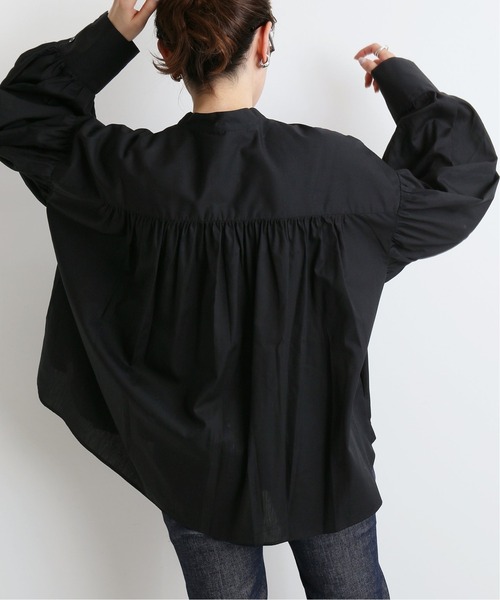 IENA（イエナ）の「【MIRKO BERTOLA/ミルコベルトラ】 ボリュームスリーブブラウス◆（シャツ/ブラウス・レディース・ホワイト/ブラック/カーキ・FREE）」の19枚目の写真