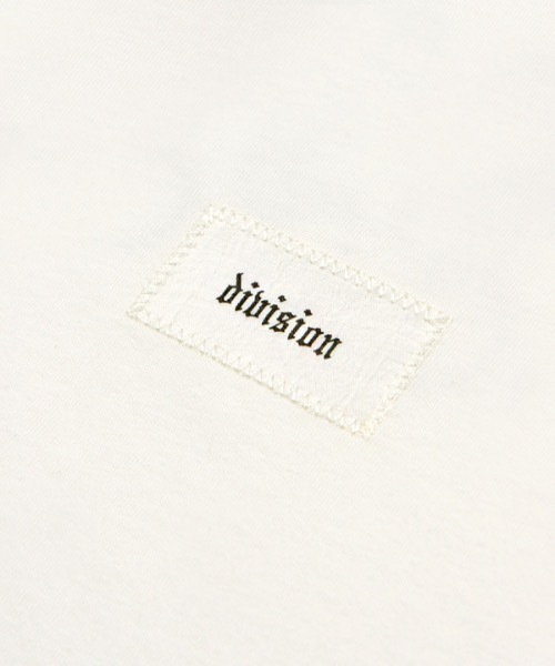 STIGMA（スティグマ）の「【STIGMA 】オールドイングリッシュ スタンダードフィットティーシャツ / OLD ENGLISH STANDARD FIT T-SHIRTS（Tシャツ/カットソー・メンズ・ブラック/アイボリー・MEDIUM/LARGE/X-LARGE）」の5枚目の写真