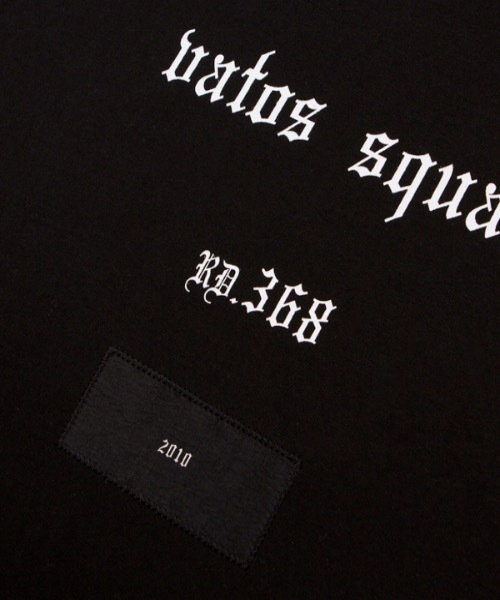 STIGMA（スティグマ）の「【STIGMA 】オールドイングリッシュ スタンダードフィットティーシャツ / OLD ENGLISH STANDARD FIT T-SHIRTS（Tシャツ/カットソー・メンズ・ブラック/アイボリー・MEDIUM/LARGE/X-LARGE）」の15枚目の写真