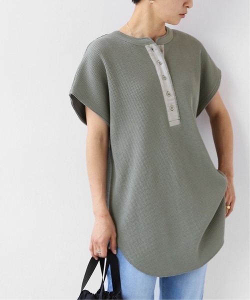 JOURNAL STANDARD relume(ジャーナルスタンダード レリューム)の「ビッグワッフルノースリーブ◆(Tシャツ/カットソー・レディース・ホワイト/ライトグリーン/キャメル・FREE)」の2枚目の写真