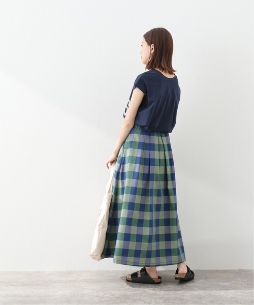 SLOBE IENA（スローブイエナ）の「カレッジフレンチスリーブTシャツ【手洗い可能】◆（Tシャツ/カットソー・レディース・ホワイト/ネイビー/ブラウン・FREE）」の4枚目の写真