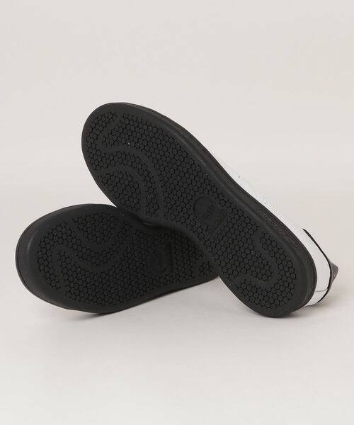 adidas Originals（アディダスオリジナルス）の「adidas Originals/アディダス オリジナルス STAN SMITH/スタンスミス（スニーカー・メンズ・ホワイト×ブラック・27cm/26.5cm/28cm/26cm/27.5cm/25.5cm/23.5cm/25cm/23cm/24.5cm/24cm）」の3枚目の写真