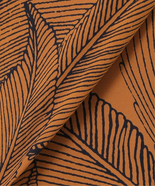 JOURNAL STANDARD relume（ジャーナルスタンダード　レリューム）の「ラインリーフプリントイージーパンツ◆（その他パンツ・レディース・ブラック/ブラウン・38/36）」の6枚目の写真