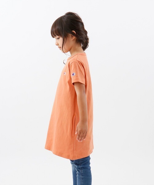 Champion(チャンピオン)の「【Champion/チャンピオン】キッズ ベーシック チュニックTシャツ(チュニック・キッズ・オレンジ・100/120/130/140/160/150/110)」の3枚目の写真