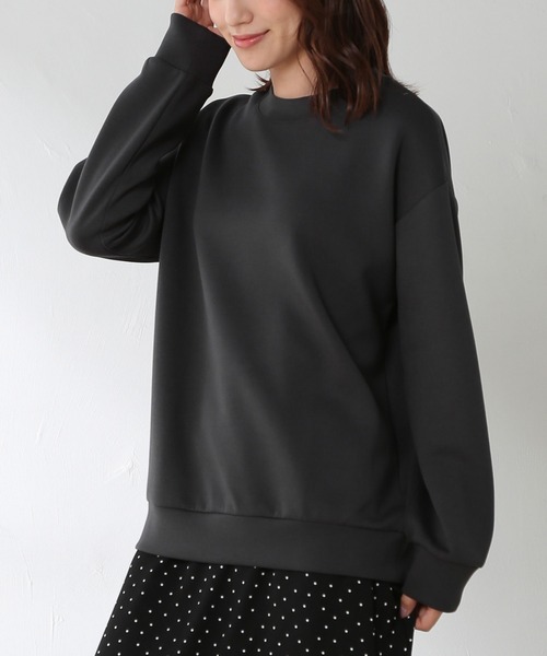 Honeys（ハニーズ）の「きれいめスエットトップス（スウェット・レディース・ブラック/ライトベージュ/スミクロ/モカ/ブルー系その他/ピンク・LL/S/M/L）」の3枚目の写真