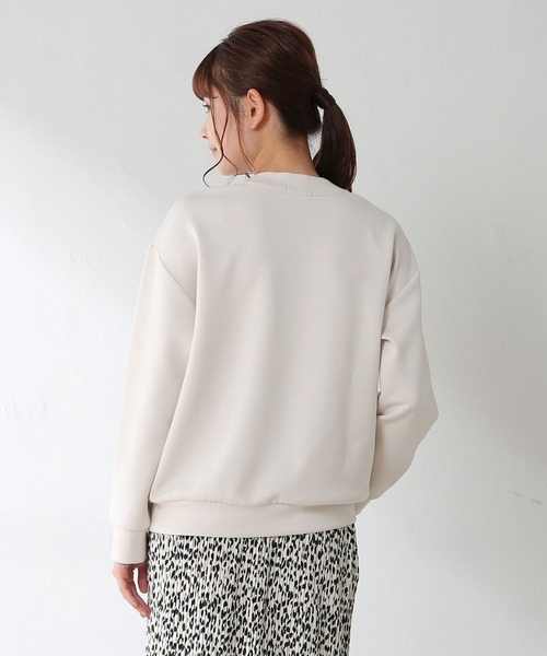 Honeys（ハニーズ）の「きれいめスエットトップス（スウェット・レディース・ブラック/ライトベージュ/スミクロ/モカ/ブルー系その他/ピンク・LL/S/M/L）」の14枚目の写真