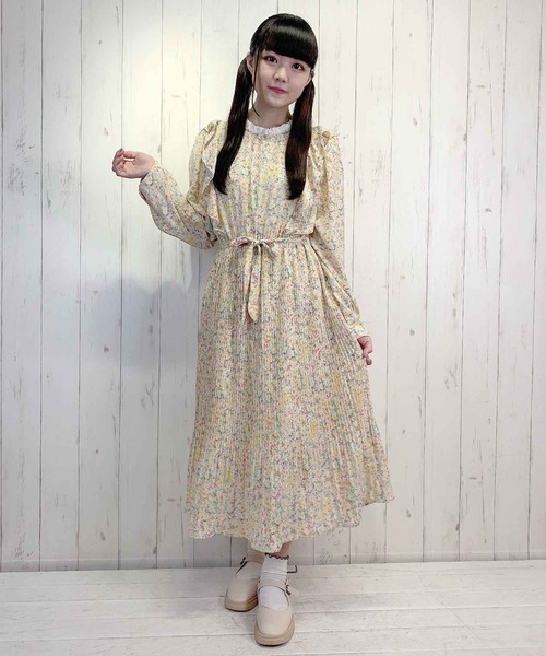 Clice de Paris（クリシェドゥパリス）の「K/エレガントフリルワンピース（ワンピース・レディース・ブルー/イエロー・ONESIZE）」の2枚目の写真