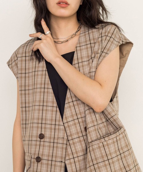 w closet（ダブルクローゼット）の「グレンチェックオーバーベスト（ベスト・レディース・ブラウン/ブラック・FREE）」の11枚目の写真