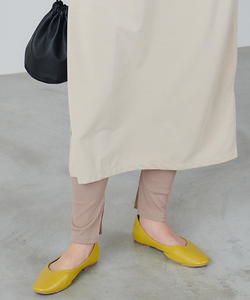 Chaco closet(チャコ クローゼット)の「サイドスリットリブレギンス(レギンス/スパッツ・レディース・ホワイト/ベージュ/ブラック/グレー・FREE)」の4枚目の写真