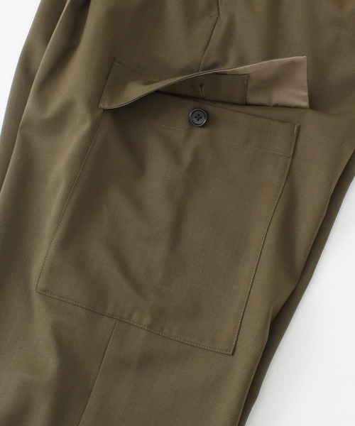 URBAN RESEARCH(アーバンリサーチ)の「WASHABLEウールカーゴパンツ(その他パンツ・メンズ・カーキ/チャコールグレー・LARGE/MEDIUM)」の19枚目の写真