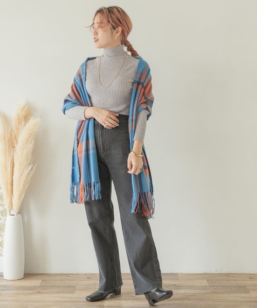ITEMS URBANRESEARCH(アイテムズ アーバンリサーチ)の「モチモチハイネックリブニット(ニット/セーター・レディース・チャコールグレー/レッド系その他/ベージュ/グレー・FREE)」の21枚目の写真