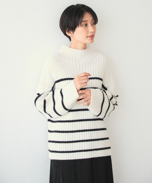 LEPSIM(レプシィム)の「5ゲージボーダーニットプルオーバー 229721(ニット/セーター・レディース・グリーン/パープル/ブラック/オフホワイト・FREE)」の6枚目の写真