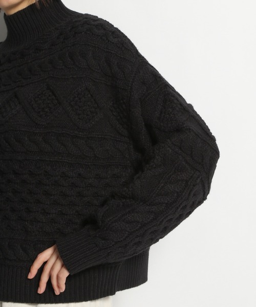 niko and...（ニコアンド）の「洗えるショート丈ケーブルニットプルオーバー（ニット/セーター・レディース・ブラック/グリーン/アイボリー・MEDIUM/LARGE）」の4枚目の写真