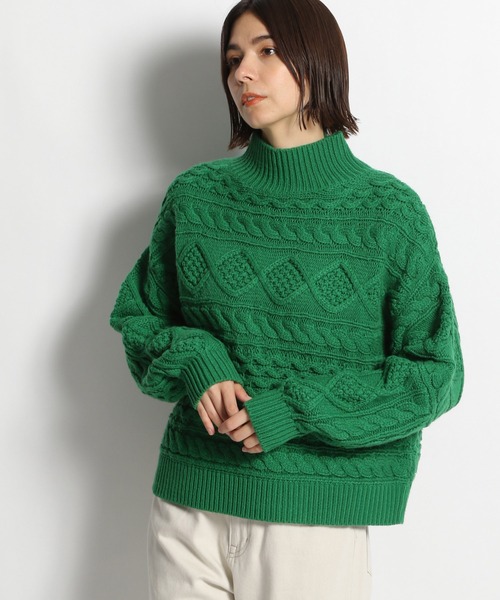 niko and（ニコアンド）の「洗えるショート丈ケーブルニットプル