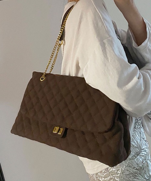 SAISON DE PAPILLON(セゾンドパピヨン)の「キルティング2Wayビッグショルダーバッグ(ショルダーバッグ・レディース・ブラック/ブラウン/ダークブラウン/グリーン・フリー)」の3枚目の写真