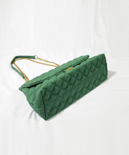 SAISON DE PAPILLON(セゾンドパピヨン)の「キルティング2Wayビッグショルダーバッグ(ショルダーバッグ・レディース・ブラック/ブラウン/ダークブラウン/グリーン・フリー)」の12枚目の写真