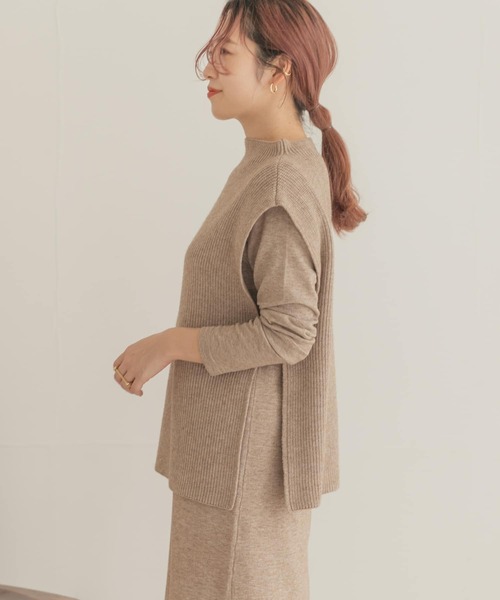 ITEMS URBANRESEARCH（アイテムズ アーバンリサーチ）の「ベストセットニットワンピース（ワンピース・レディース・スミクロ/ブルー/ベージュ・FREE）」の13枚目の写真