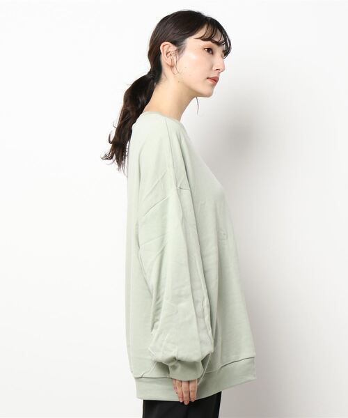 Levi's(リーバイス)の「【Levi's】ロゴスウェットクルー(スウェット・レディース・グリーン・S/M/L)」の3枚目の写真