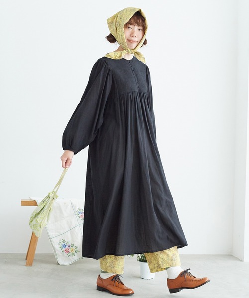 chambre de charme(シャンブルドゥシャーム)の「cdc 菜の花畑ギンガムプリント スカーフ(バンダナ/スカーフ・レディース・イエロー/ブルー・FREE)」の15枚目の写真