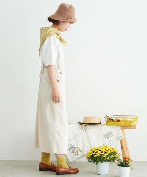 chambre de charme(シャンブルドゥシャーム)の「cdc 菜の花畑ギンガムプリント スカーフ(バンダナ/スカーフ・レディース・イエロー/ブルー・FREE)」の13枚目の写真