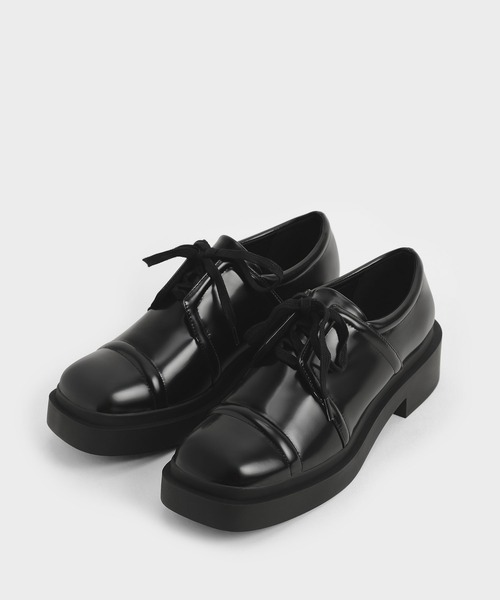 CHARLES & KEITH（チャールズ & キース）の「レースアップ チャンキーブローグ / Lace-Up Chunky Brogues（ドレスシューズ・レディース・ブラック/ダークブラウン・22.5cm/23cm/23.5cm/24.5cm/25cm/25.5cm）」の5枚目の写真