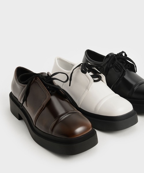 CHARLES & KEITH（チャールズ & キース）の「レースアップ チャンキーブローグ / Lace-Up Chunky Brogues（ドレスシューズ・レディース・ブラック/ダークブラウン・22.5cm/23cm/23.5cm/24.5cm/25cm/25.5cm）」の7枚目の写真