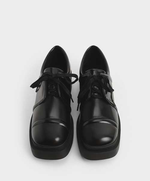 CHARLES & KEITH（チャールズ & キース）の「レースアップ チャンキーブローグ / Lace-Up Chunky Brogues（ドレスシューズ・レディース・ブラック/ダークブラウン・22.5cm/23cm/23.5cm/24.5cm/25cm/25.5cm）」の8枚目の写真
