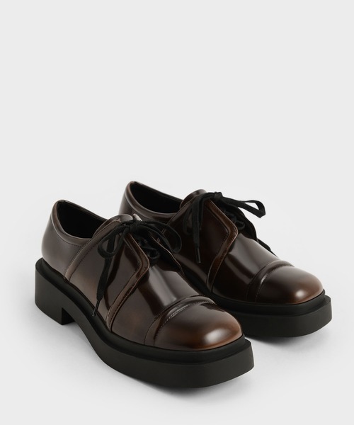 CHARLES & KEITH（チャールズ & キース）の「レースアップ チャンキーブローグ / Lace-Up Chunky Brogues（ドレスシューズ・レディース・ブラック/ダークブラウン・22.5cm/23cm/23.5cm/24.5cm/25cm/25.5cm）」の10枚目の写真