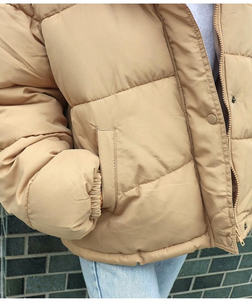 anap mimpi（アナップミンピ）の「ボリュームフェイクダウン（ダウンジャケット/コート・レディース・ブラック/ベージュ・FREE）」の8枚目の写真