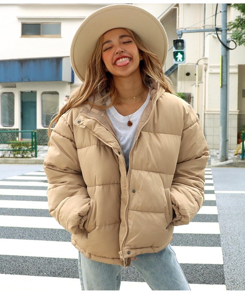 anap mimpi（アナップミンピ）の「ボリュームフェイクダウン（ダウンジャケット/コート・レディース・ブラック/ベージュ・FREE）」の5枚目の写真