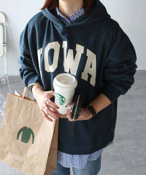 COURO（コウロ）の「カレッジロゴパーカー（パーカー・レディース・ライトグレー/ダークグリーン/ネイビー/霜降りグレー/オートミール/グレー系その他/ダークグリーン系/ネイビー系/パープル/グレー/パープル系その他/レッド/ブルー/ブルー系その他/レッド系その他/アイボリー系/ネイビー系1・M/L/XL）」の9枚目の写真