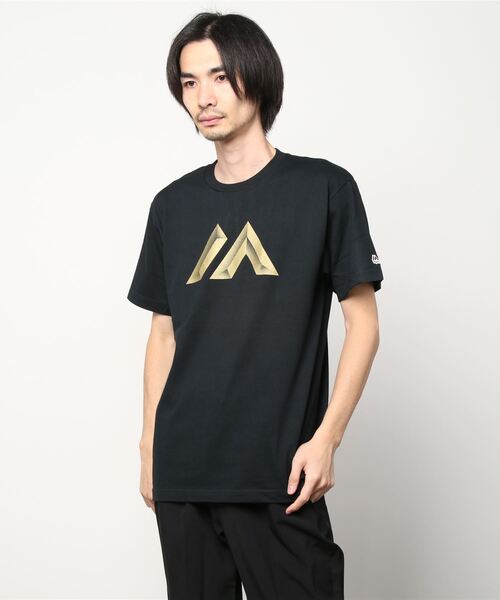 MAJESTIC(マジェスティック)の「TEAM MAJESTIC SS Tee/Tシャツ(Tシャツ/カットソー・メンズ・ブラック/グレー・SMALL/LARGE/MEDIUM/X-LARGE/XX-LARGE)」の2枚目の写真