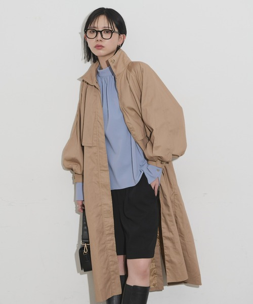 Aunt Marie's(アントマリーズ)の「スタンドカラーボリュームスリーブトレンチコート(トレンチコート・レディース・ブラック/ベージュ・FREE/MEDIUM/TALL)」の4枚目の写真