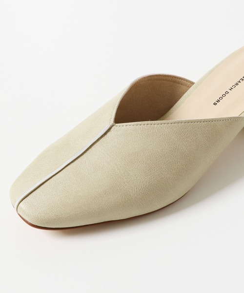 URBAN RESEARCH DOORS アイボリー ミュール URBAN RESEARCH DOORS（アーバンリサーチドアーズ）の「クロス