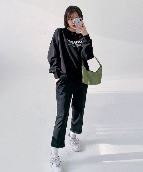 [muahmuah]SIGNATURE BACKPOINT スウェットシャツ★新作・24AW★ muahmuah]SIGNATURE BACKPOINT スウェットシャツ☆新作・24AW