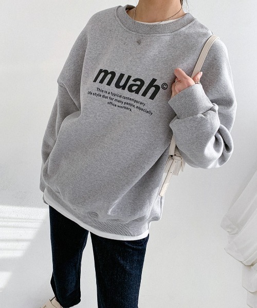 [muahmuah]SIGNATURE BACKPOINT スウェットシャツ★新作・24AW★ muahmuah]SIGNATURE BACKPOINT スウェットシャツ☆新作・24AW