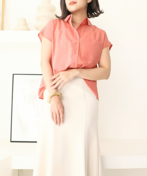 moment+（モーメントプラス）の「T/Cシャンブレー フレンチスリーブシャツ（シャツ/ブラウス・レディース・ブラウン/オフホワイト/オレンジ/ナチュラル/イエロー×グリーン・M）」の8枚目の写真