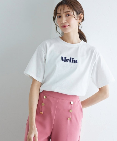 Pierrot(ピエロ)の「【ZOZO限定カラー発売】Melia 発泡プリントロゴTシャツ(Tシャツ/カットソー・レディース・ホワイト×ホワイト/ブラック×ブラック/ピンクベージュ/ホワイト×ネイビー/グレイッシュベージュ・M/L)」の18枚目の写真