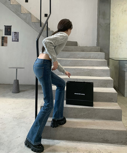 c.u.l（シーユーエル）の「【c.u.l:w】フレアブーツカットデニムパンツ culw172（デニムパンツ・レディース・ブルー/ライトブルー・S/M/L）」の15枚目の写真