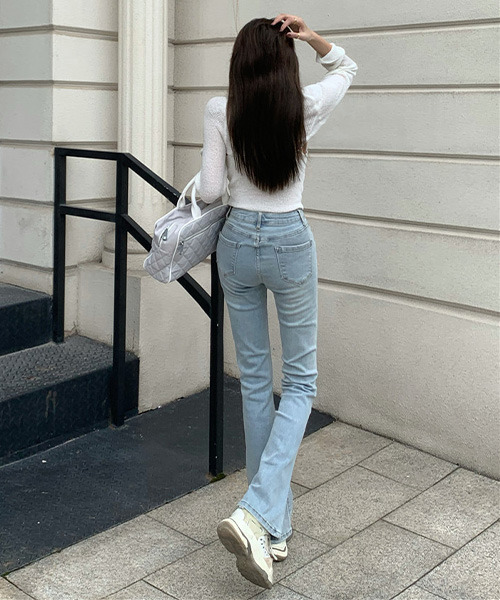 c.u.l（シーユーエル）の「【c.u.l:w】フレアブーツカットデニムパンツ culw172（デニムパンツ・レディース・ブルー/ライトブルー・S/M/L）」の5枚目の写真