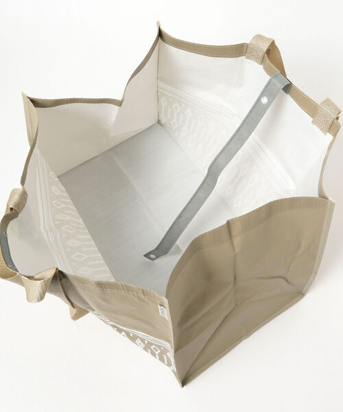 B:MING by BEAMS（ビーミングバイビームス）の「AMINA COLLECTION / ノマディ ビニール BAG（トートバッグ・メンズ・カーキ/ベージュ/ロイヤルブルー・ONE SIZE）」の5枚目の写真