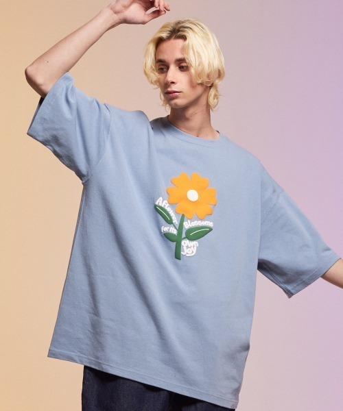 rehacer（レアセル）の「rehacer : Flower's Joy HW Wide T / フラワーズ ジョイ  ヘビーウェイト ワイド Tシャツ（Tシャツ/カットソー・メンズ・ブラック/ブルー/ベージュ・MEDIUM/X-LARGE/LARGE）」の11枚目の写真