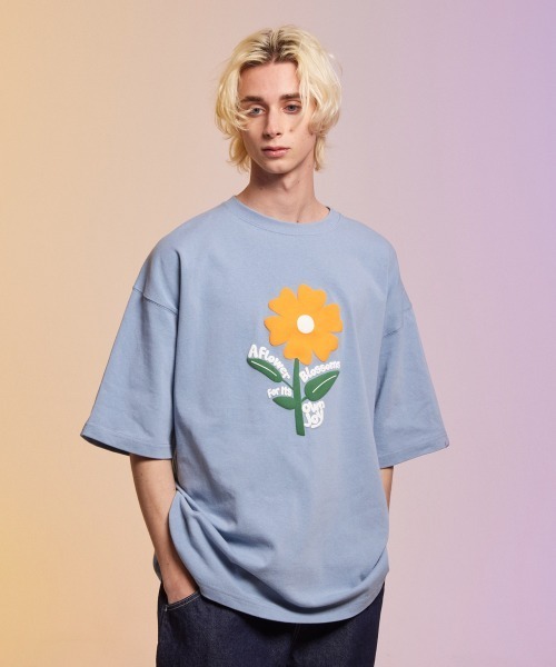 rehacer（レアセル）の「rehacer : Flower's Joy HW Wide T / フラワーズ ジョイ  ヘビーウェイト ワイド Tシャツ（Tシャツ/カットソー・メンズ・ブラック/ブルー/ベージュ・MEDIUM/X-LARGE/LARGE）」の10枚目の写真