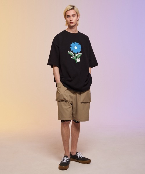 rehacer（レアセル）の「rehacer : Flower's Joy HW Wide T / フラワーズ ジョイ  ヘビーウェイト ワイド Tシャツ（Tシャツ/カットソー・メンズ・ブラック/ブルー/ベージュ・MEDIUM/X-LARGE/LARGE）」の8枚目の写真