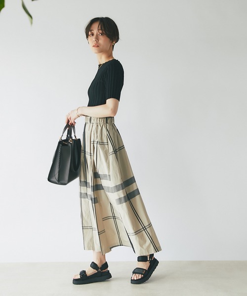 un dix cors(アンディコール)の「定番トップス ワイドリブ半袖ニットプルオーバー(ニット/セーター・レディース・ブラック/グリーン/オフホワイト/オレンジ・FREE)」の17枚目の写真